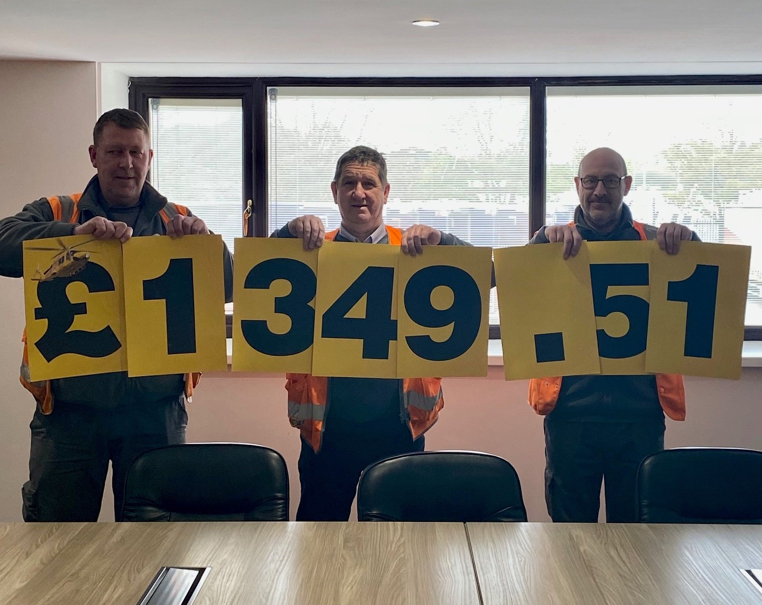 Cheque presentation for LNAA