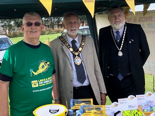 Sutton on sea Mayor with LNAA volunteer Steve Tandy